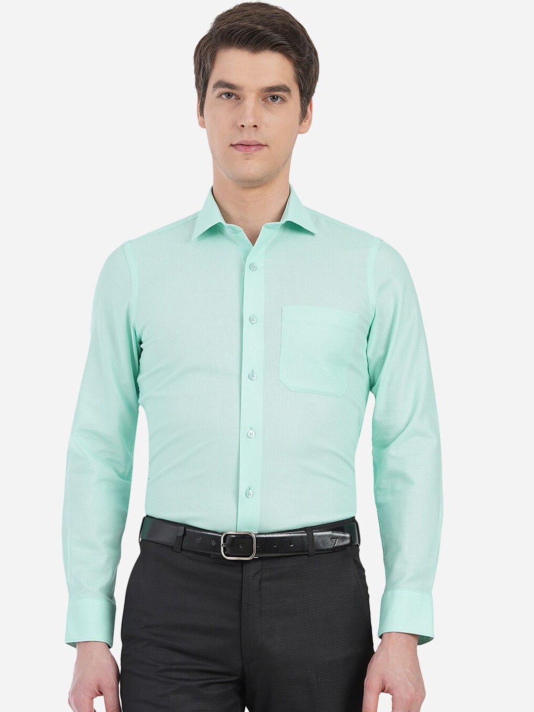 

JADE BLUE Men Green Custom Slim Fit Casual Shirt