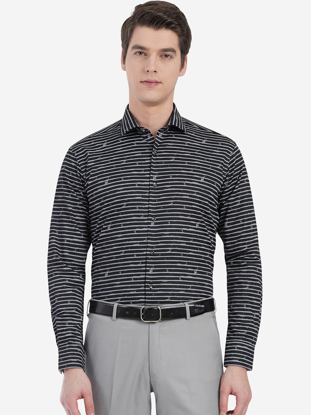

JB STUDIO Men Black Custom Slim Fit Printed Casual Shirt