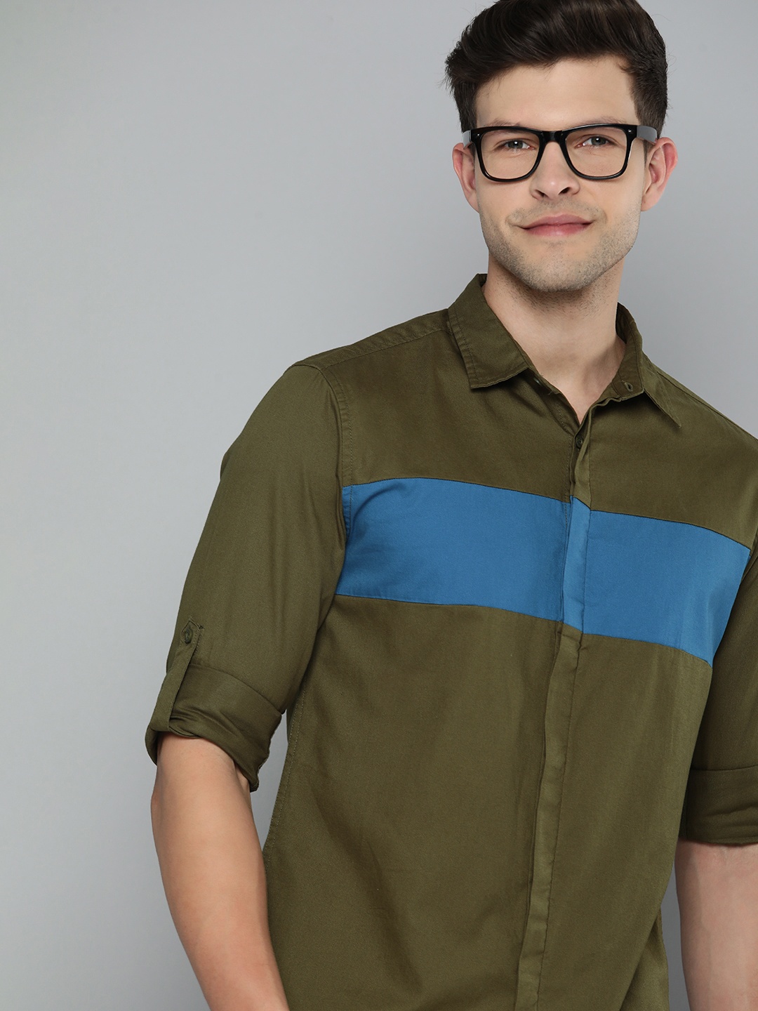 

HERE&NOW Men Slim Fit Colourblocked Cut & Sew Opaque Pure Cotton Casual Shirt, Olive