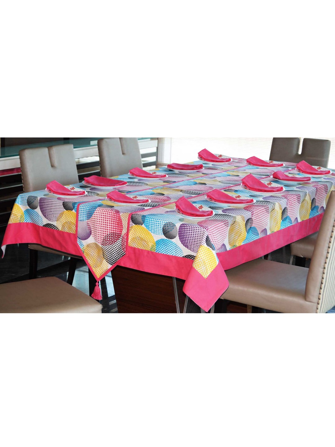 

Lushomes Pink Printed 12 Seater Table Linen Set