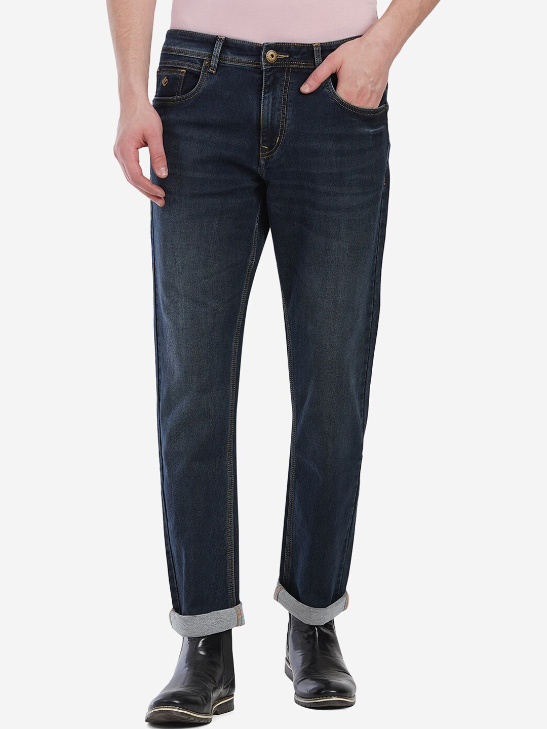 

Greenfibre Men Blue Narrow Straight Fit Light Fade Jeans
