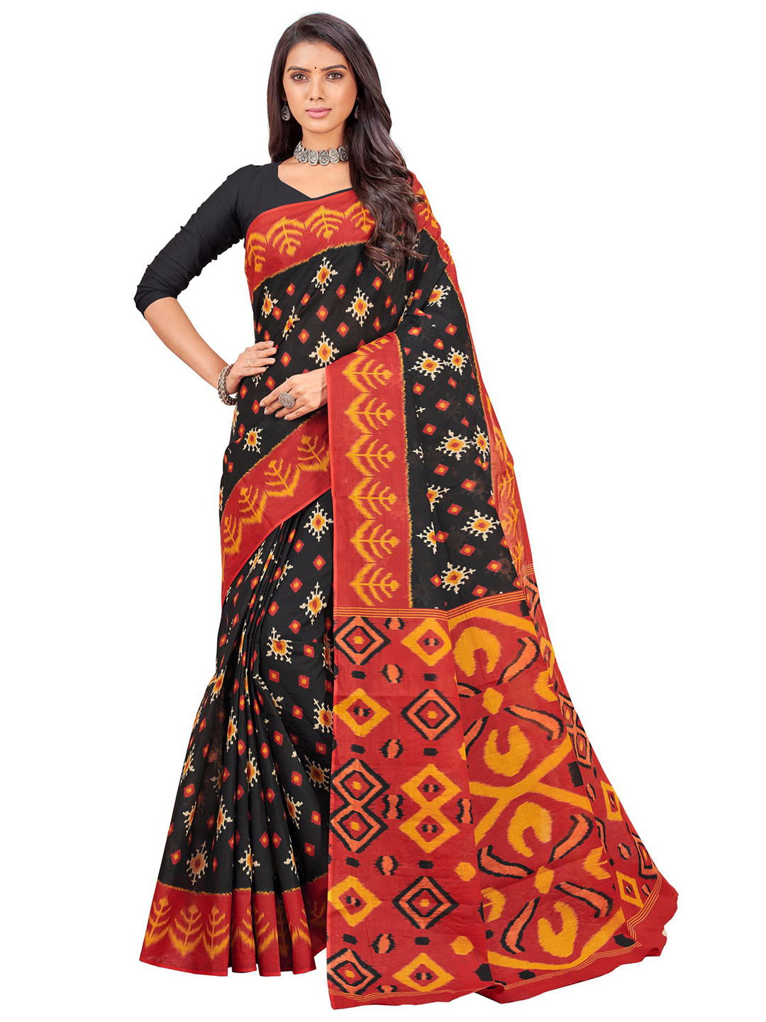 

SHANVIKA Black & Red Ethnic Motifs Pure Cotton Block Print Saree