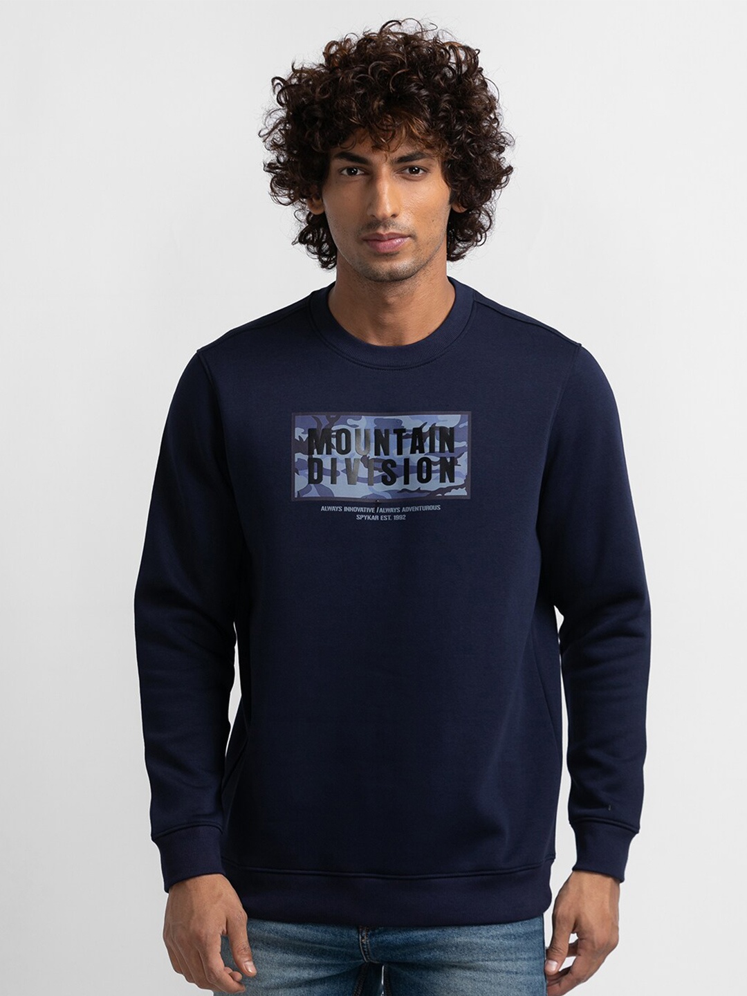 

SPYKAR Men Blue Printed Sweatshirt