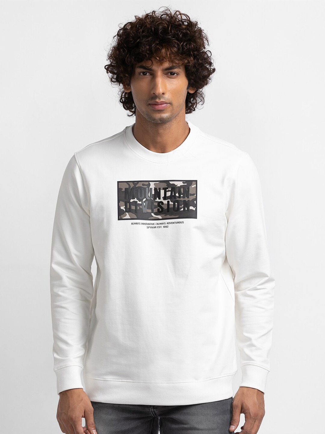 

SPYKAR Men White Printed Sweatshirt