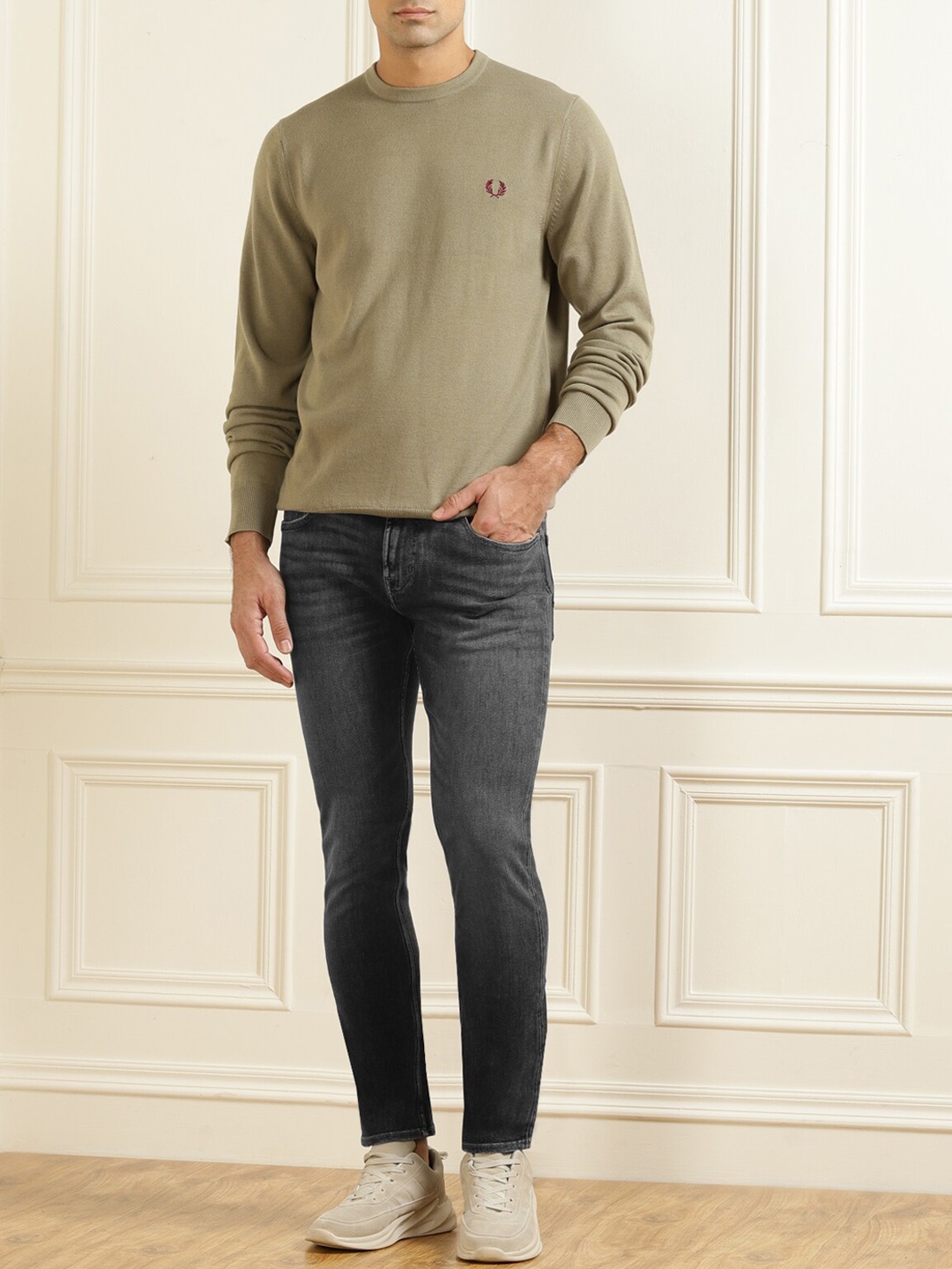 

7 For All Mankind Men Grey Jean Light Fade Stretchable Jeans
