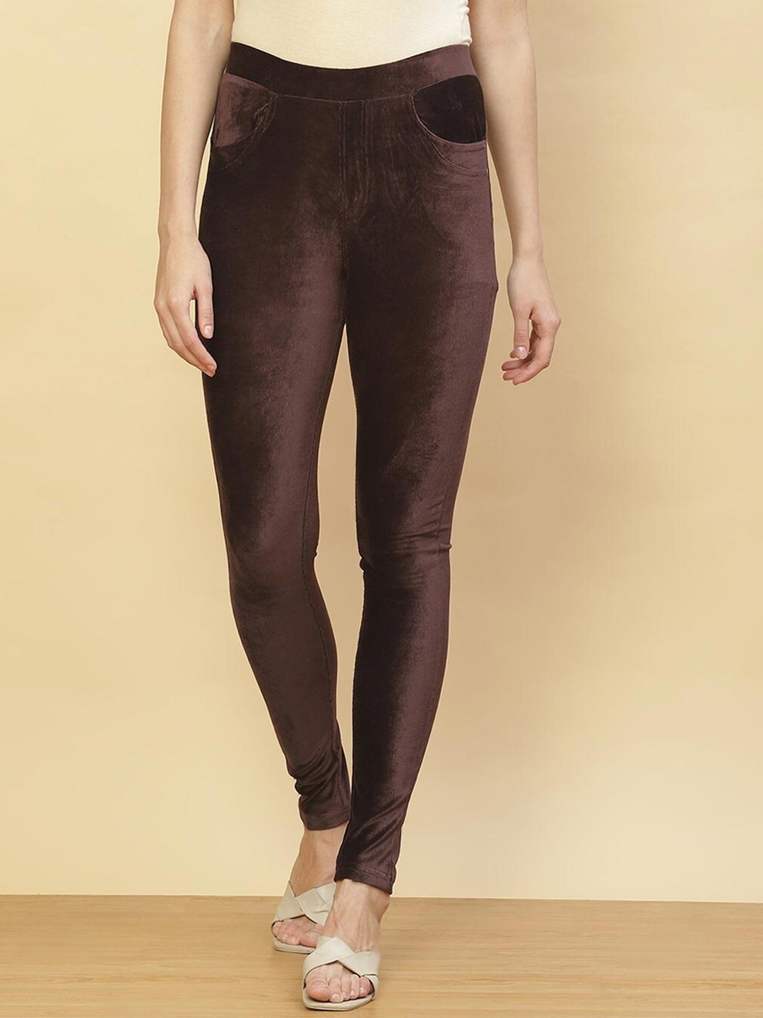 

Lakshita Women Brown Velvet Solid Jeggings