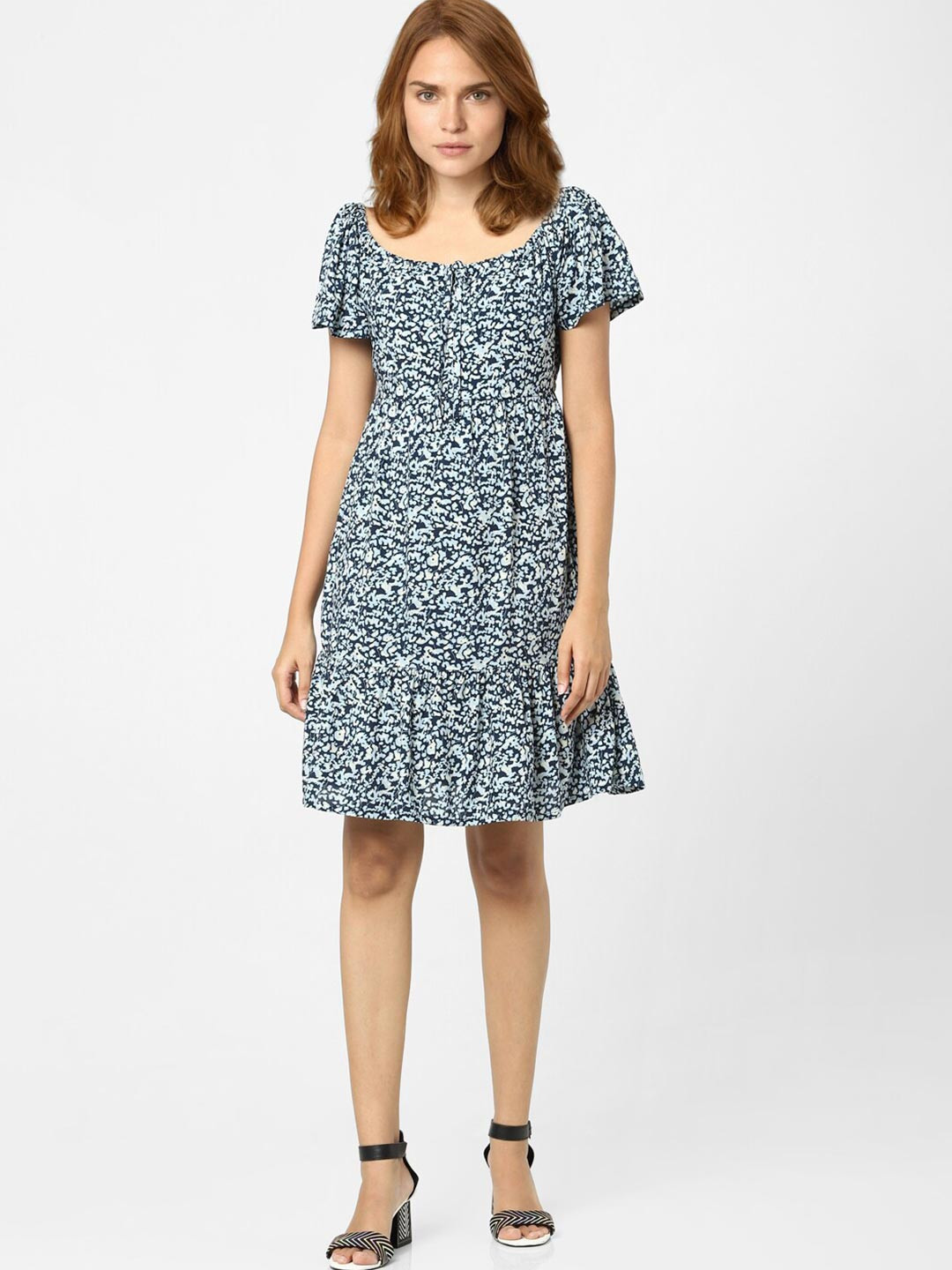 

Vero Moda Blue Floral Dress