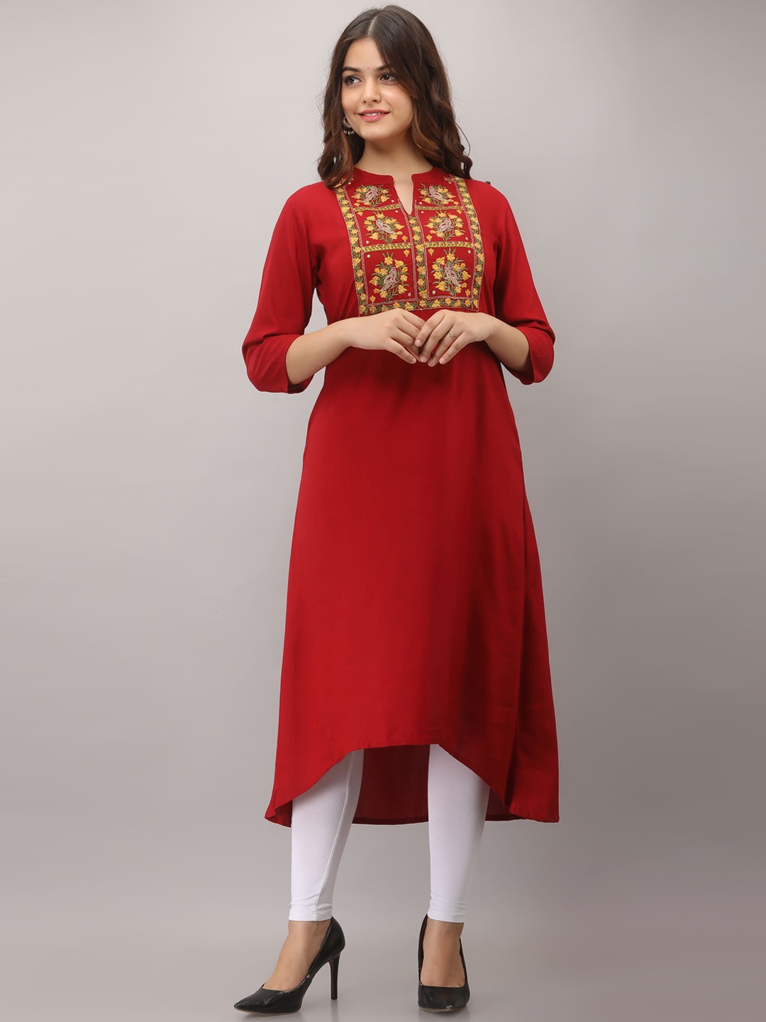 

KIMAYRA Women Maroon Yoke Design Thread Work Kurta