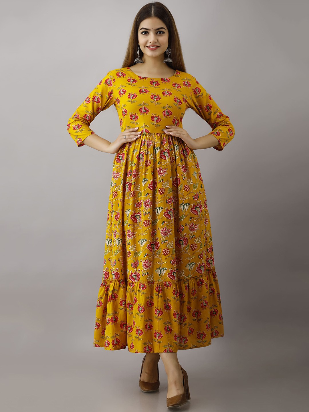 

KIMAYRA Women Yellow Floral Printed Flared Sleeves Gotta Patti Anarkali Kurta