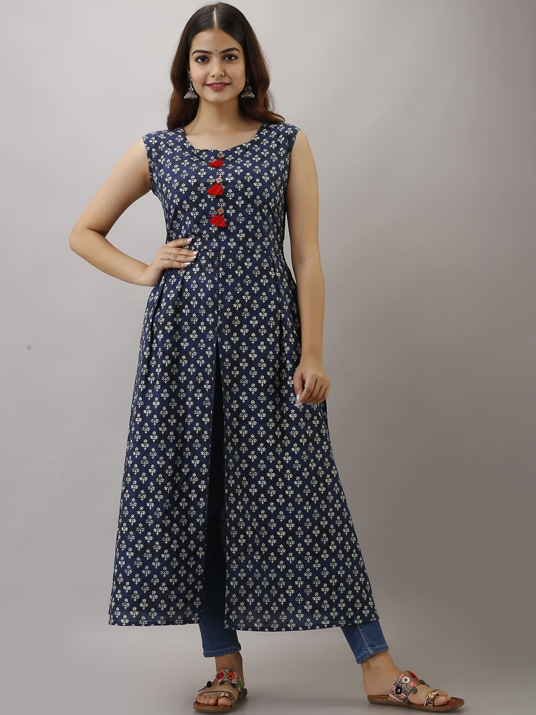 

KIMAYRA Women Blue Ethnic Motifs Printed Thread Work Anarkali Kurta