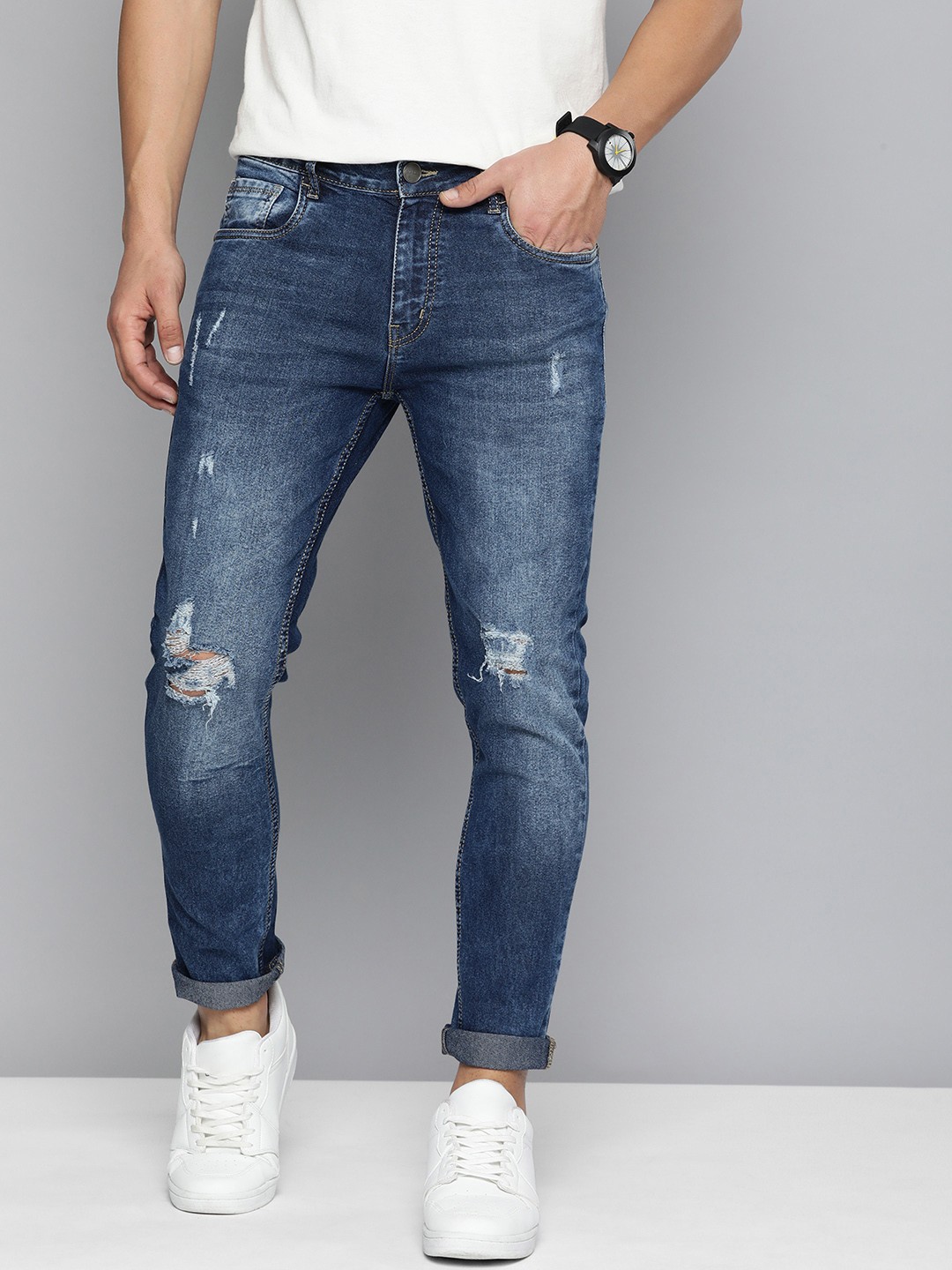 

Mast & Harbour Men Blue Slim Fit Mildly Distressed Light Fade Stretchable Jeans