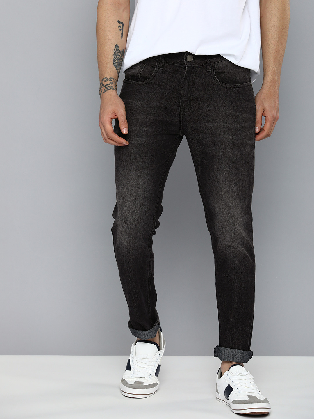 

Mast & Harbour Men Black Skinny Fit Light Fade Stretchable Jeans