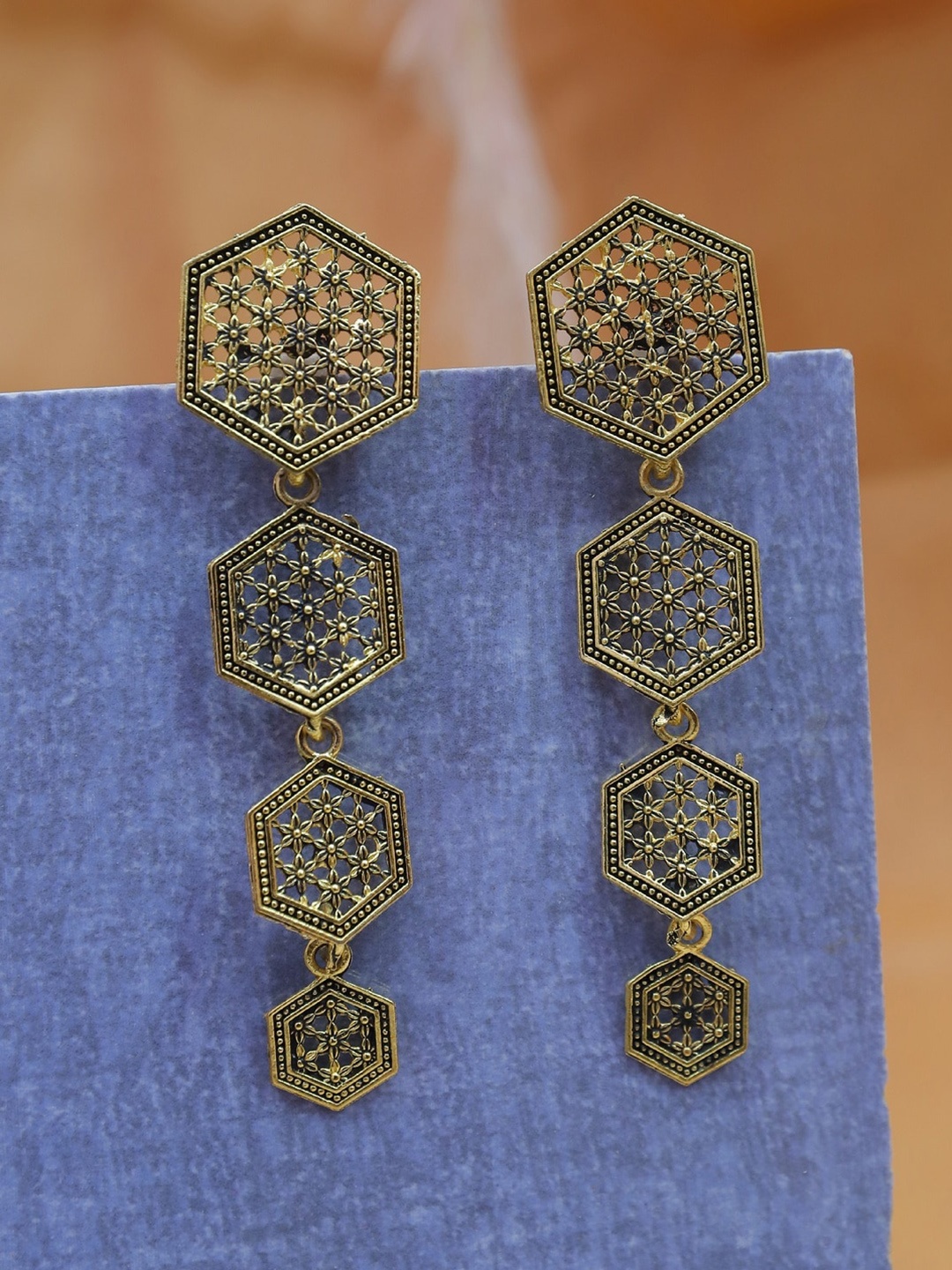 

Crunchy Fashion Gold-Toned Contemporary Hoop Earrings