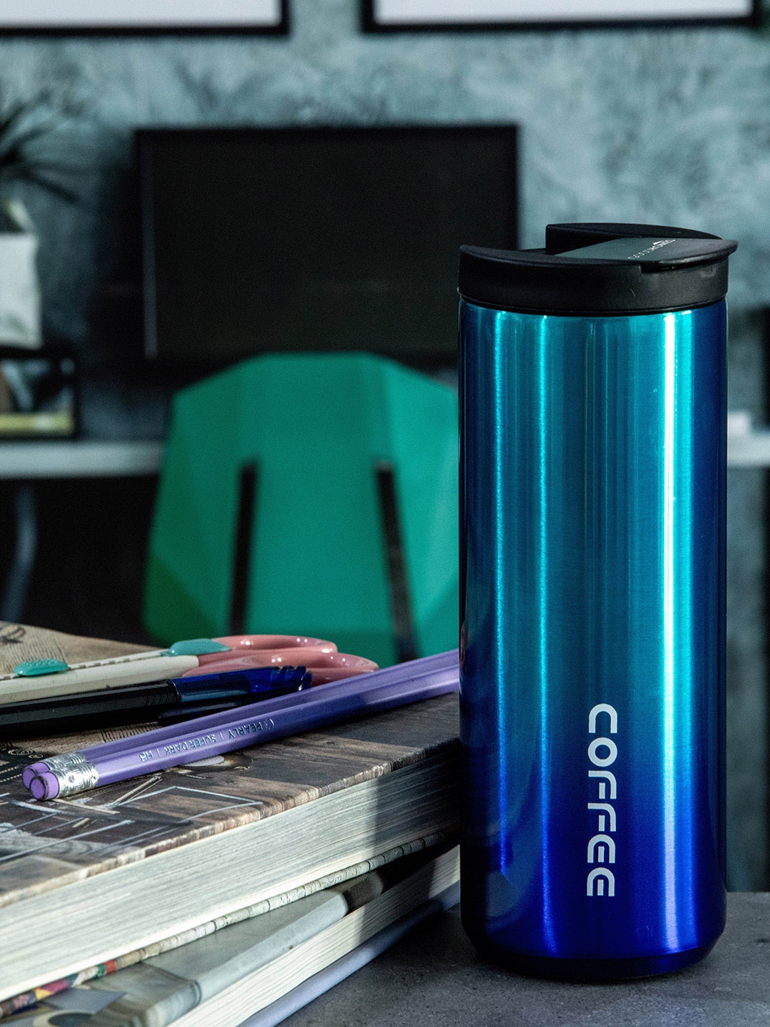 

GOODHOMES Blue Printed Insulated Vacuum Water Bottle