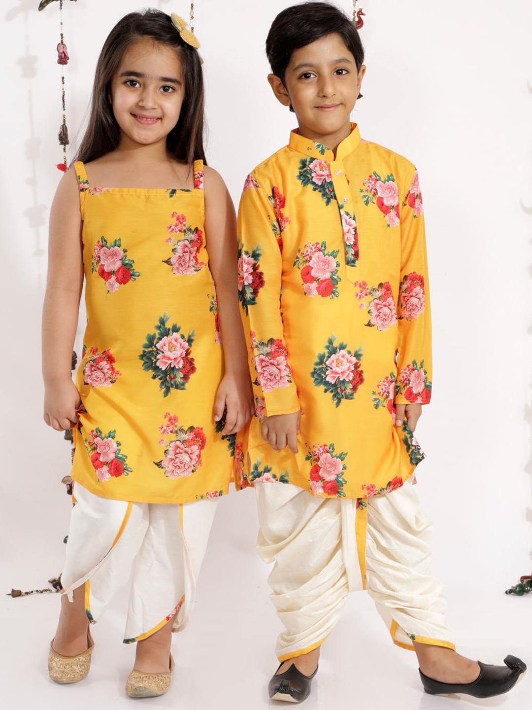 

VASTRAMAY Girls Yellow Floral Printed Kurta with Dhoti Pants