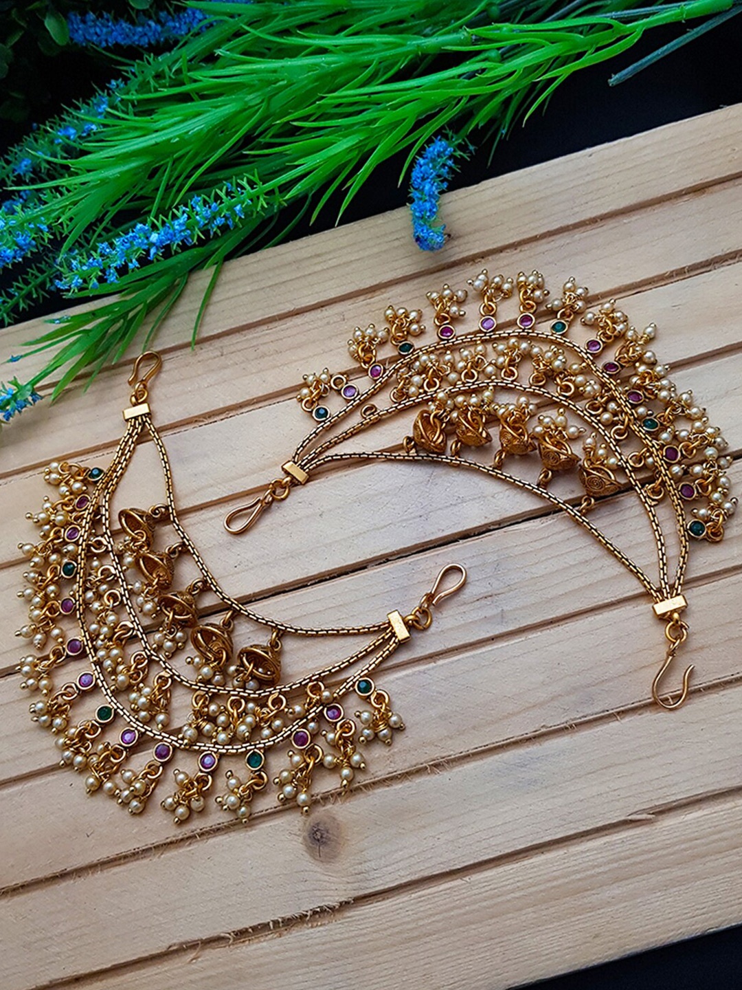 

GRIIHAM Gold-Plated Classic Ear Cuff Earrings