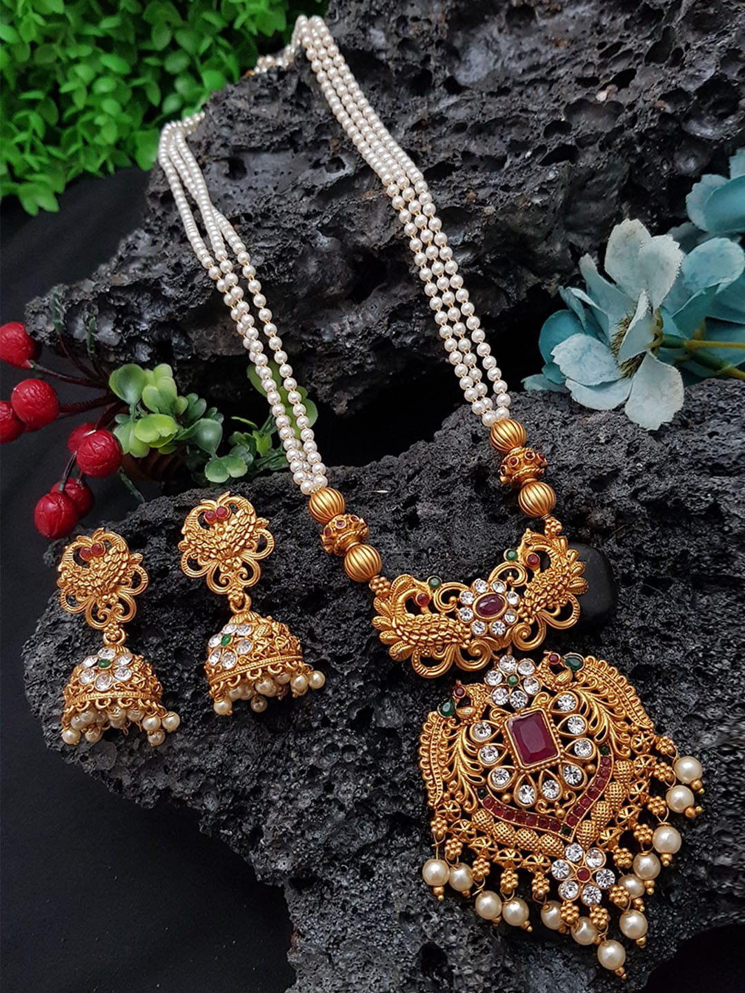 

GRIIHAM Gold-Plated Red & White Stone-Studded & Beaded Jewellery Set, Multi