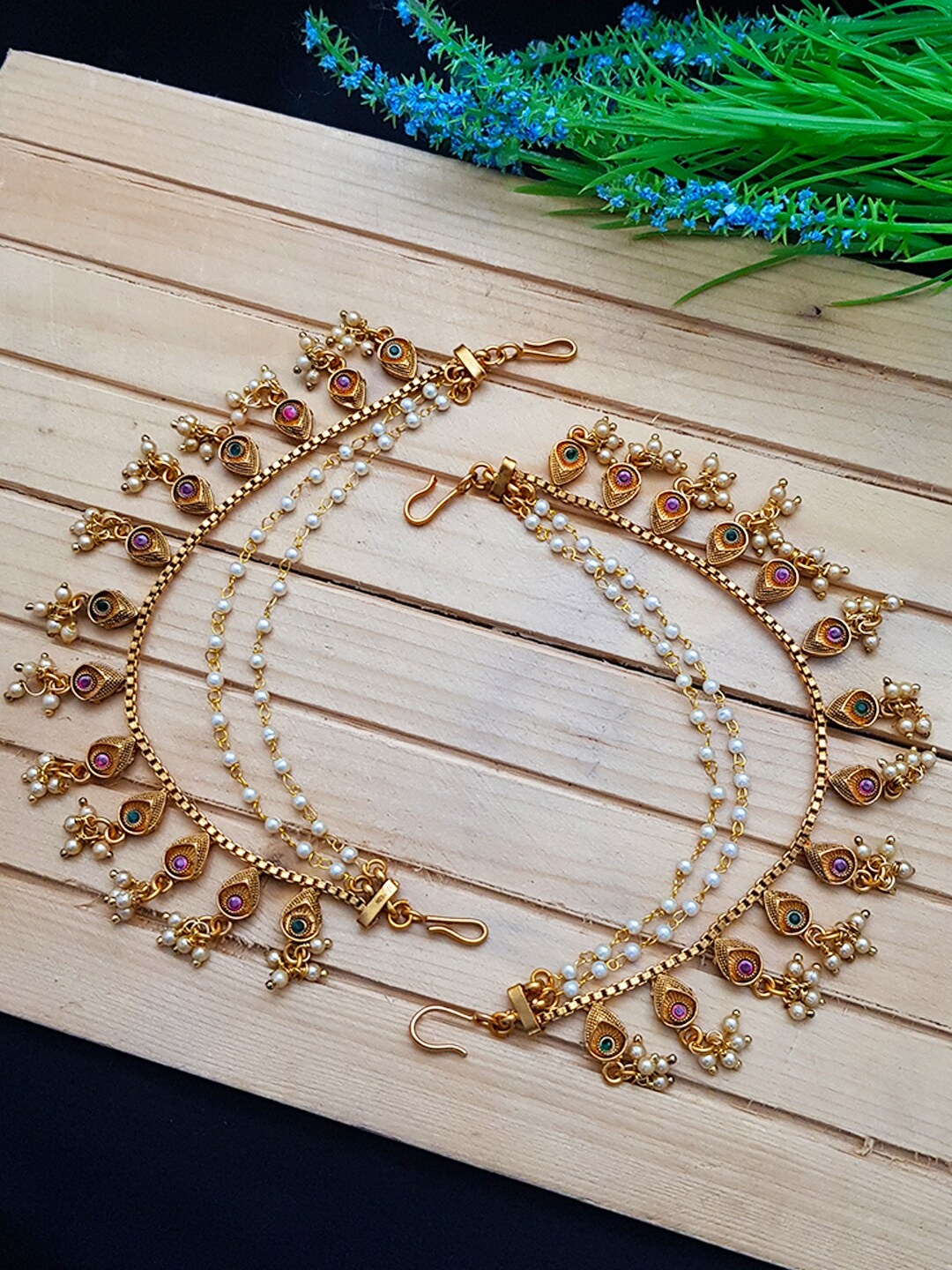 

GRIIHAM Women White & Green Gold-Plated Head Chains