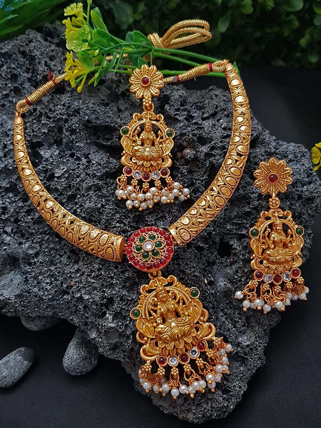 

GRIIHAM Gold-Plated Red & Green AD Studded Pipe Jewellery Set
