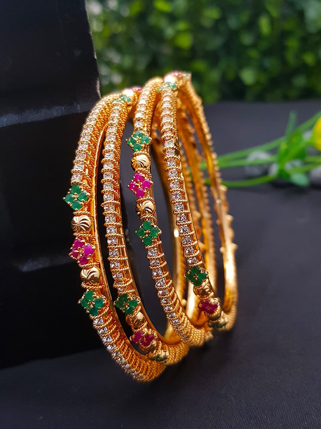 

GRIIHAM Set Of 4 Gold-Plated White & Pink CZ-Studded Bangle