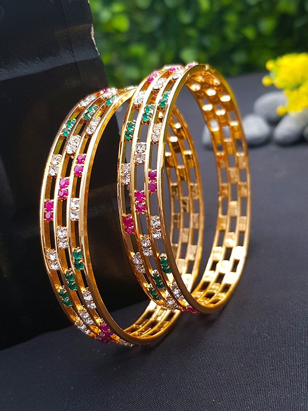 

GRIIHAM Set of 2 Gold-Plated Cubic Zirconia Studded Bangles