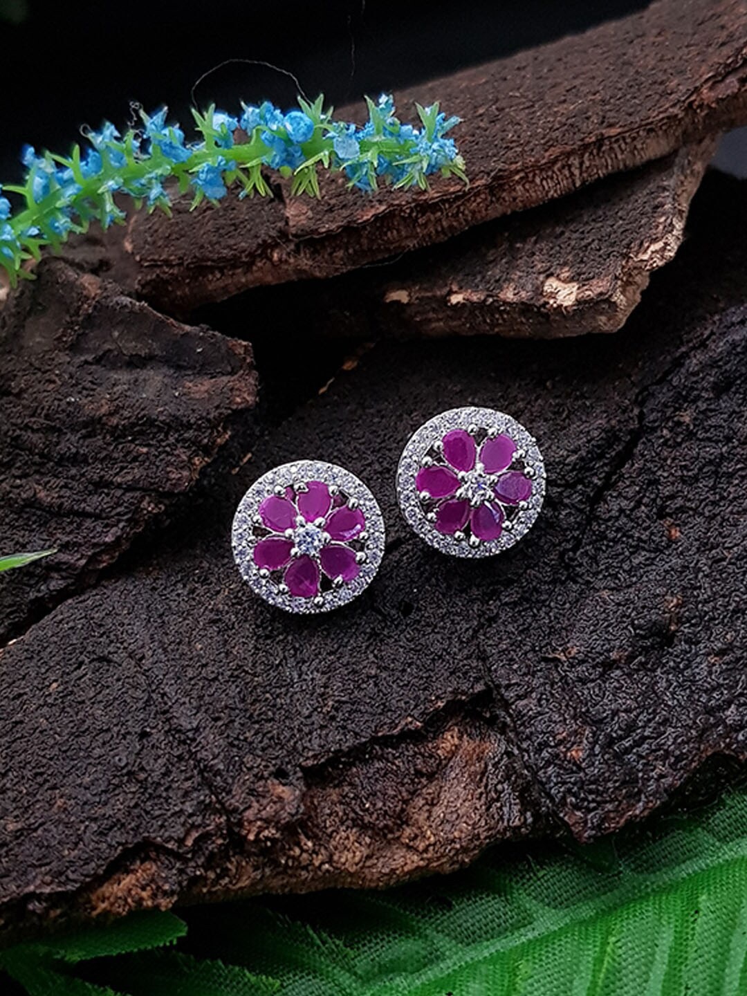 

GRIIHAM Pink Contemporary Studs Earrings