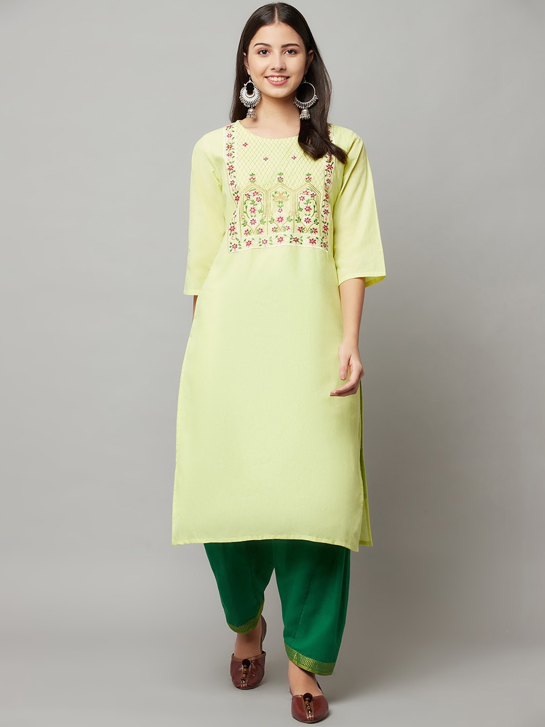 

FLAVIDO Women Yellow Floral Layered Pure Cotton Kurti with Salwar