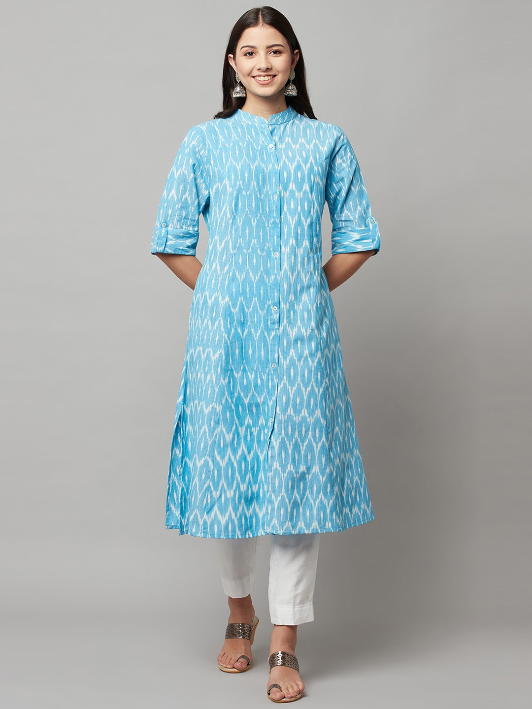 

FLAVIDO Women Blue Printed Handloom Kurta