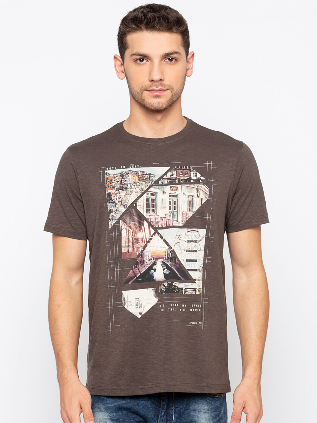 

Status Quo Men Green & wenge Typography Printed Raw Edge Slim Fit T-shirt