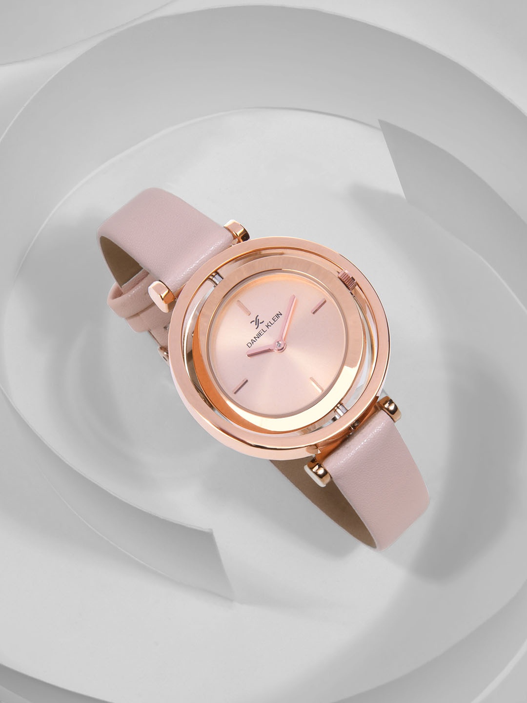

Daniel Klein Women Gold-Toned Analogue Watch DK11430-4