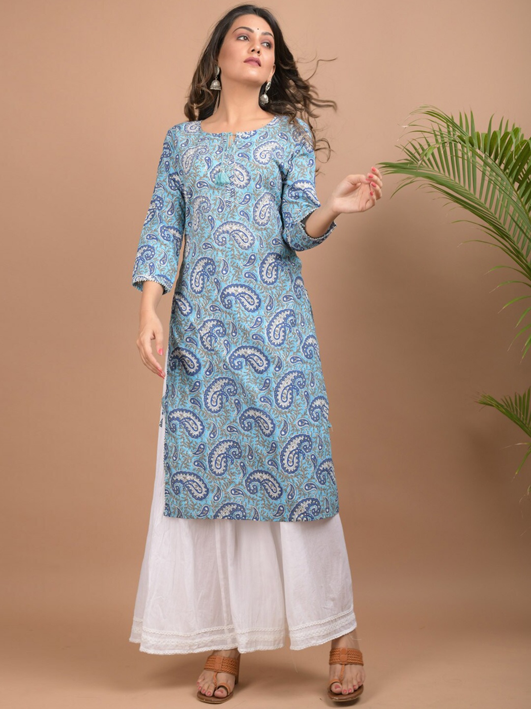 

KAAJH Women Blue Ethnic Motifs Printed Flared Sleeves Indie Prints Kurta