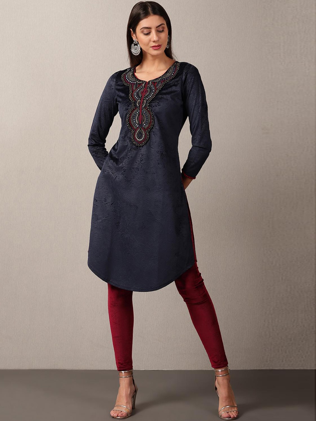 

Lakshita Women Navy Blue Geometric Yoke Design Flared Sleeves Thread Work Kurta