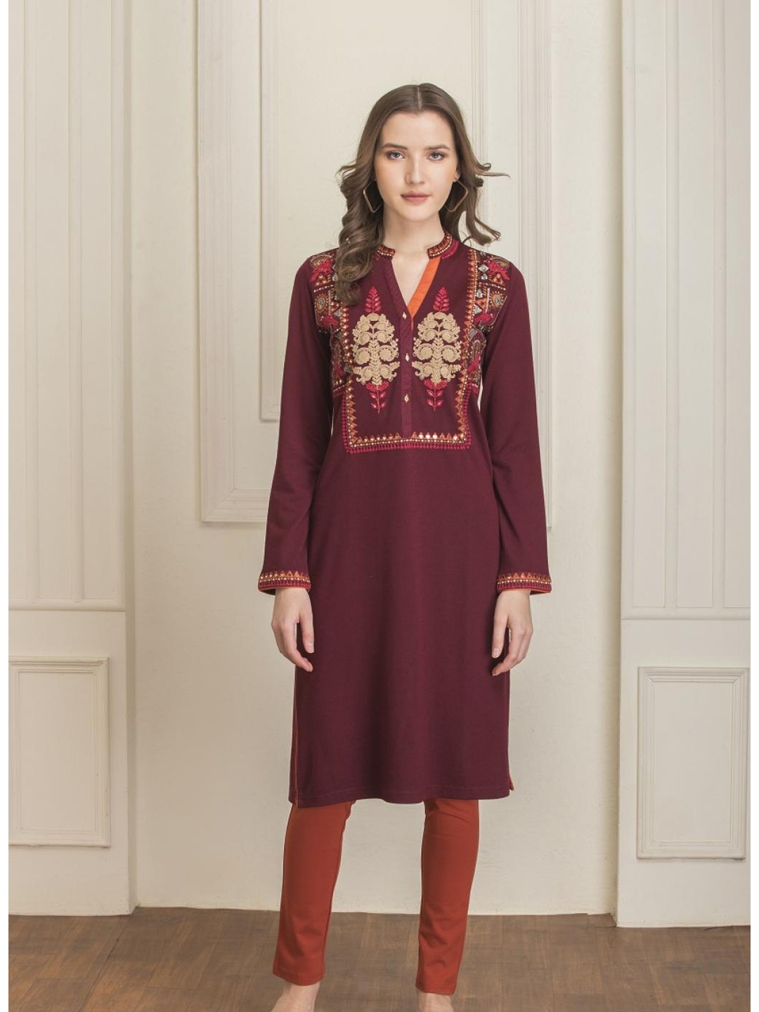 

Lakshita Women Burgundy Floral Embroidered Mirror Work Woolen Kurta