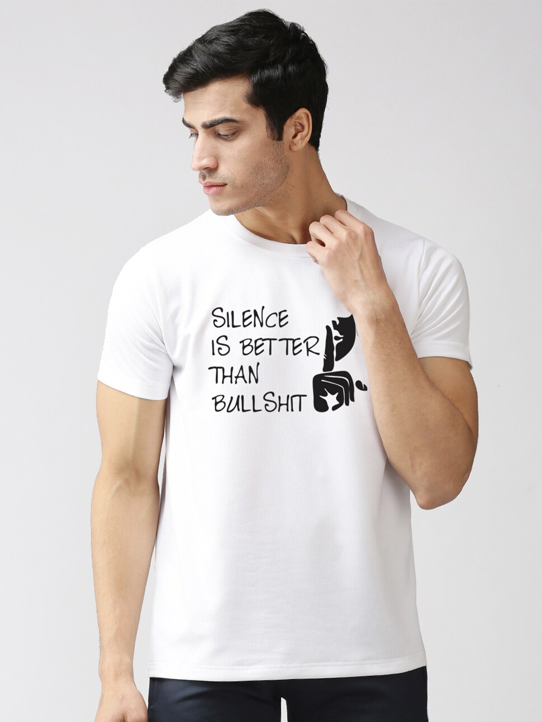 

EPPE Men White Typography Printed Applique Slim Fit T-shirt