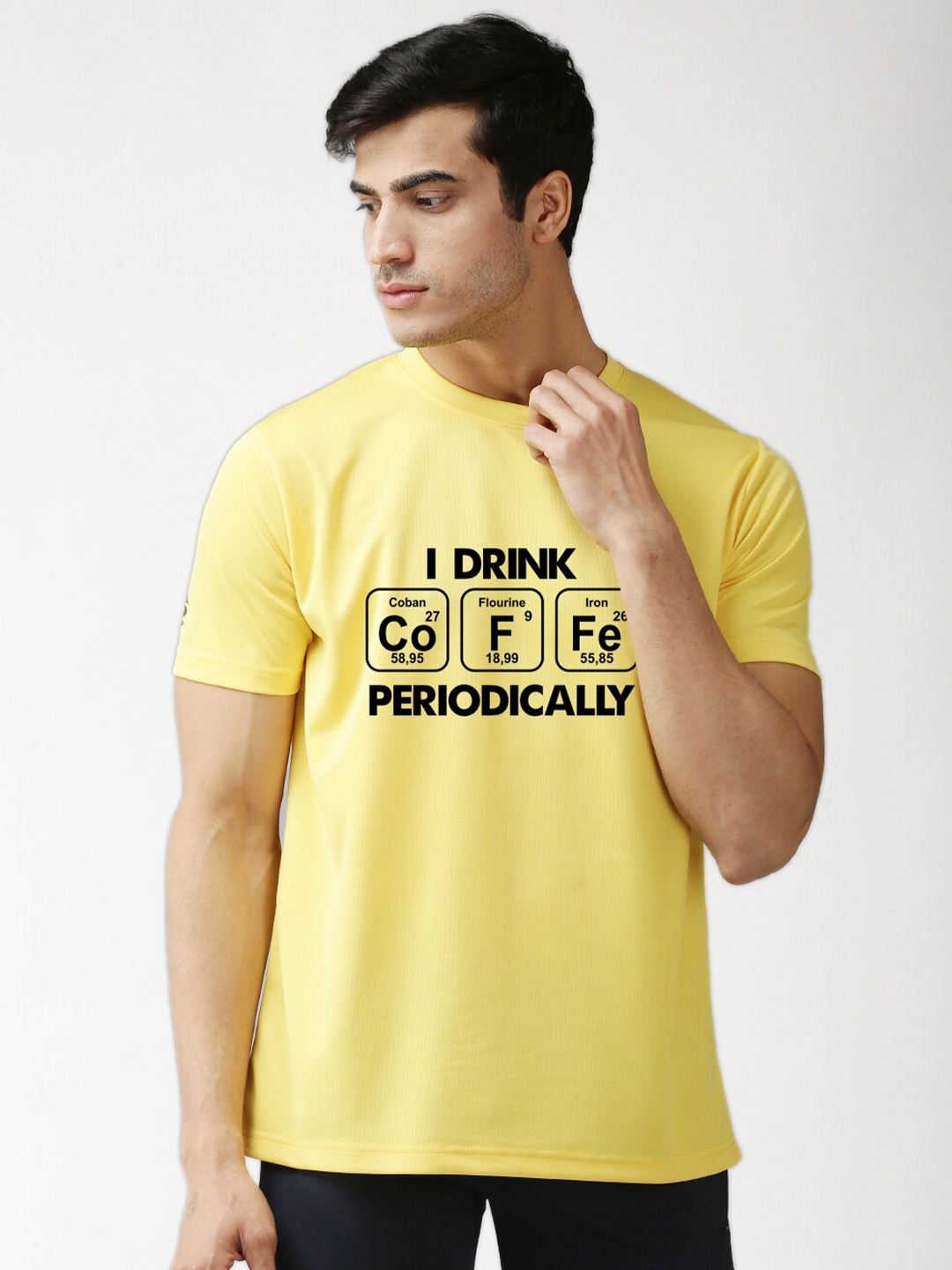 

EPPE Men Yellow Typography Printed Slim Fit T-shirt