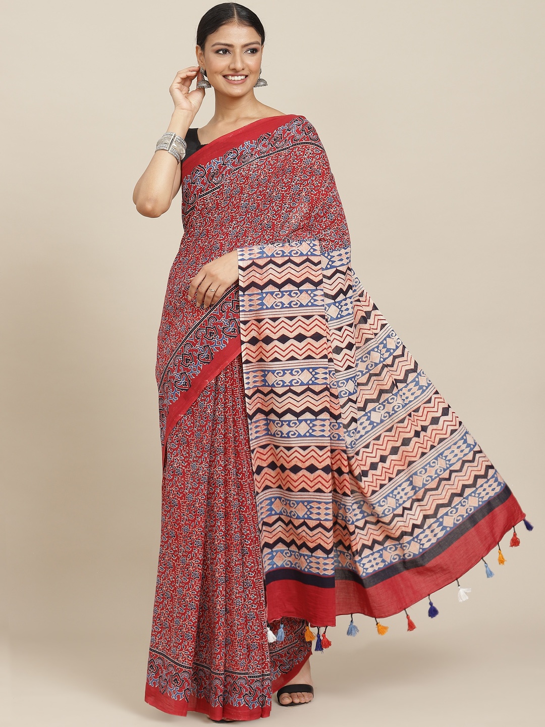 

ADITRI Red & Grey Pure Cotton Block Print Saree