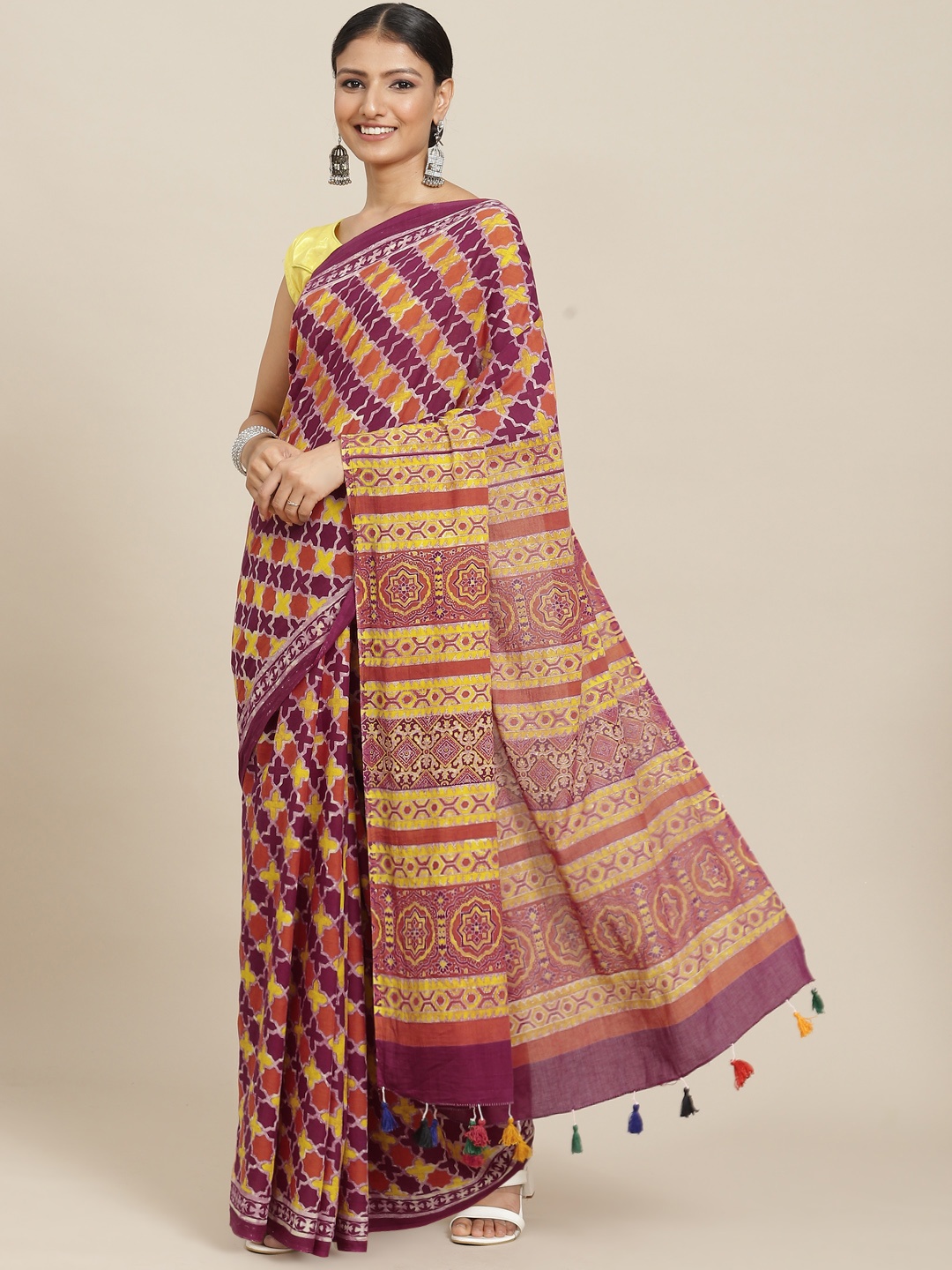 

ADITRI Handloom Assorted Pure Cotton Block Print Saree