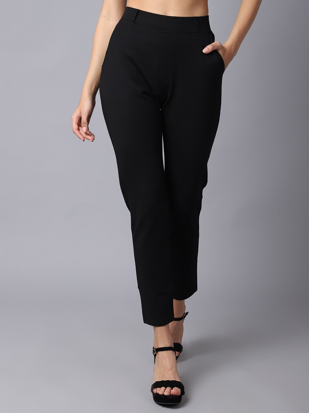 

Cantabil Women Black Solid Cotton Jeggings