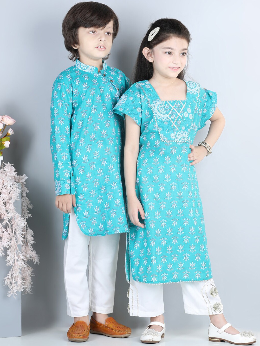 

Here&Now X Kinder Kids Boys Blue Ethnic Motifs Printed Pure Cotton Kurta with Trousers