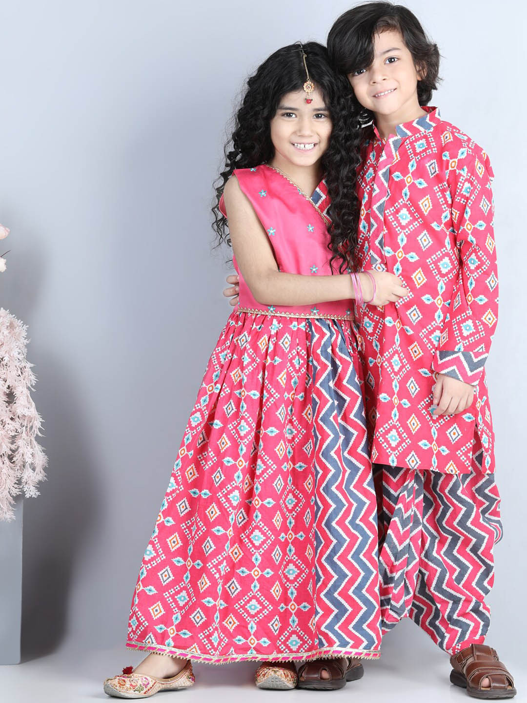 

Kinder Kids Boys Pink Printed Pure Cotton Kurti with Skirt