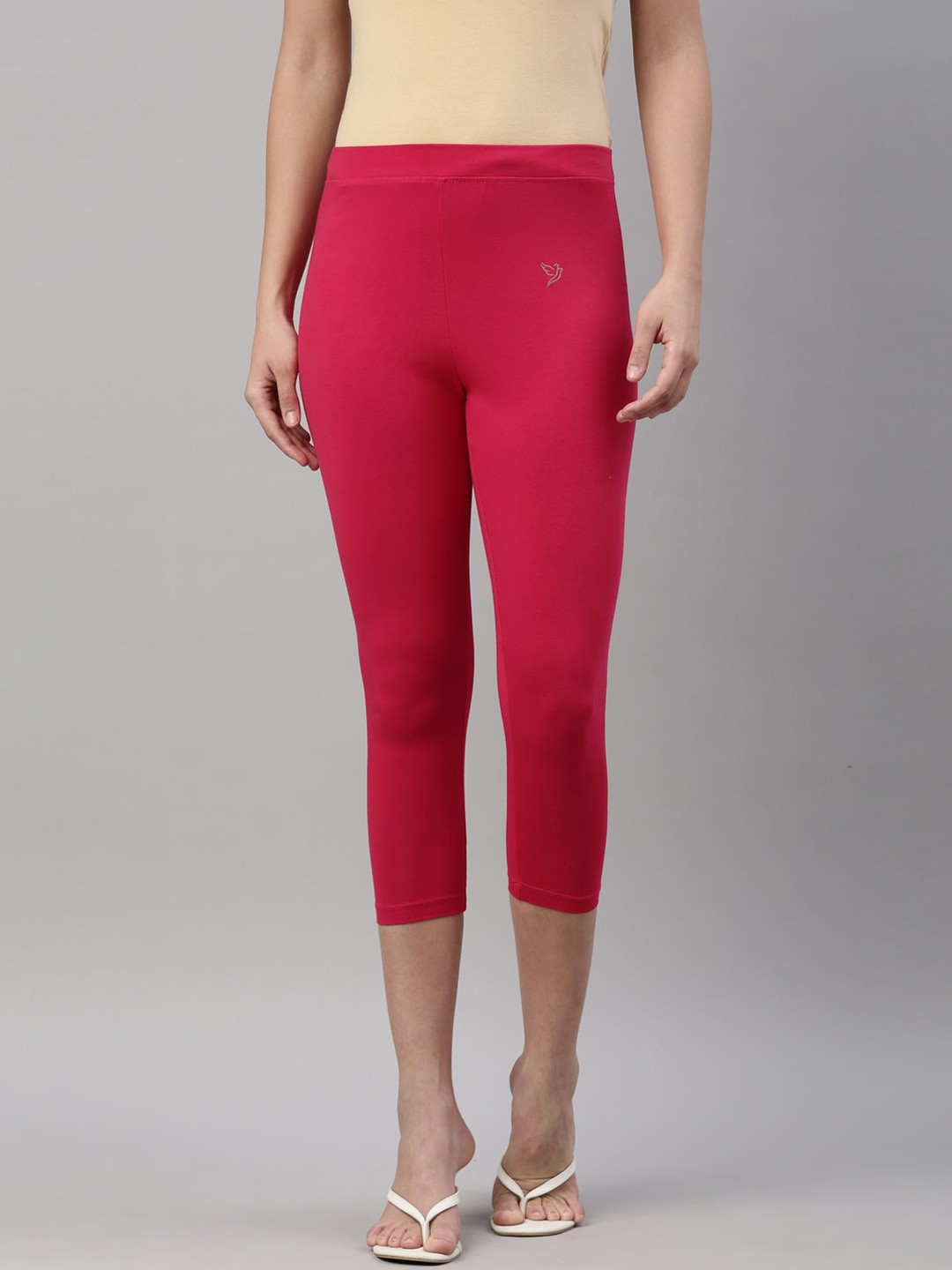 

TWIN BIRDS Women Solid Skinny Fit Three-Fourth Length Stretch Cotton Capri Legging, Pink