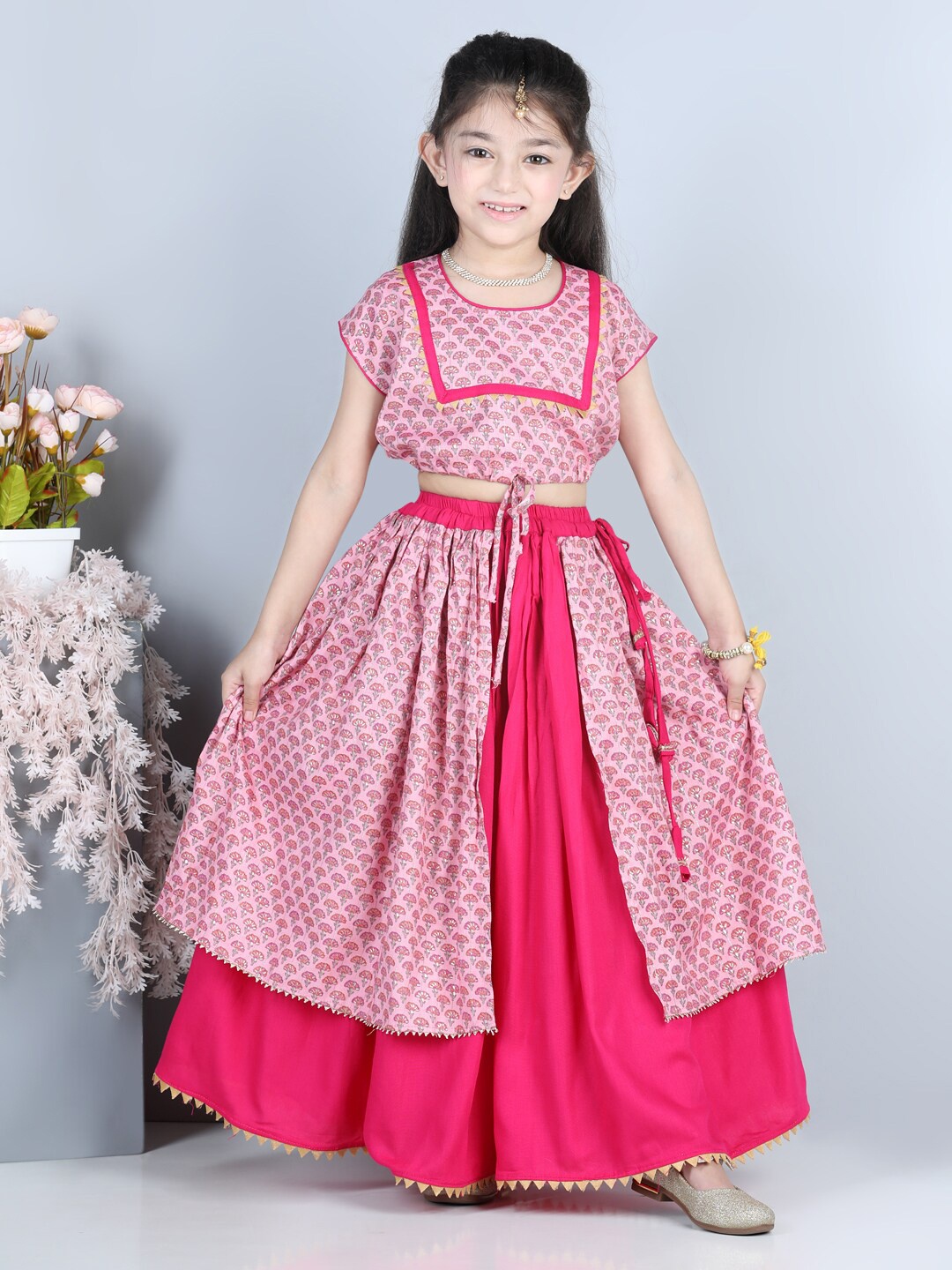 

Here&Now X Kinder Kids Girls Pink & Grey Printed Ready to Wear Lehenga &