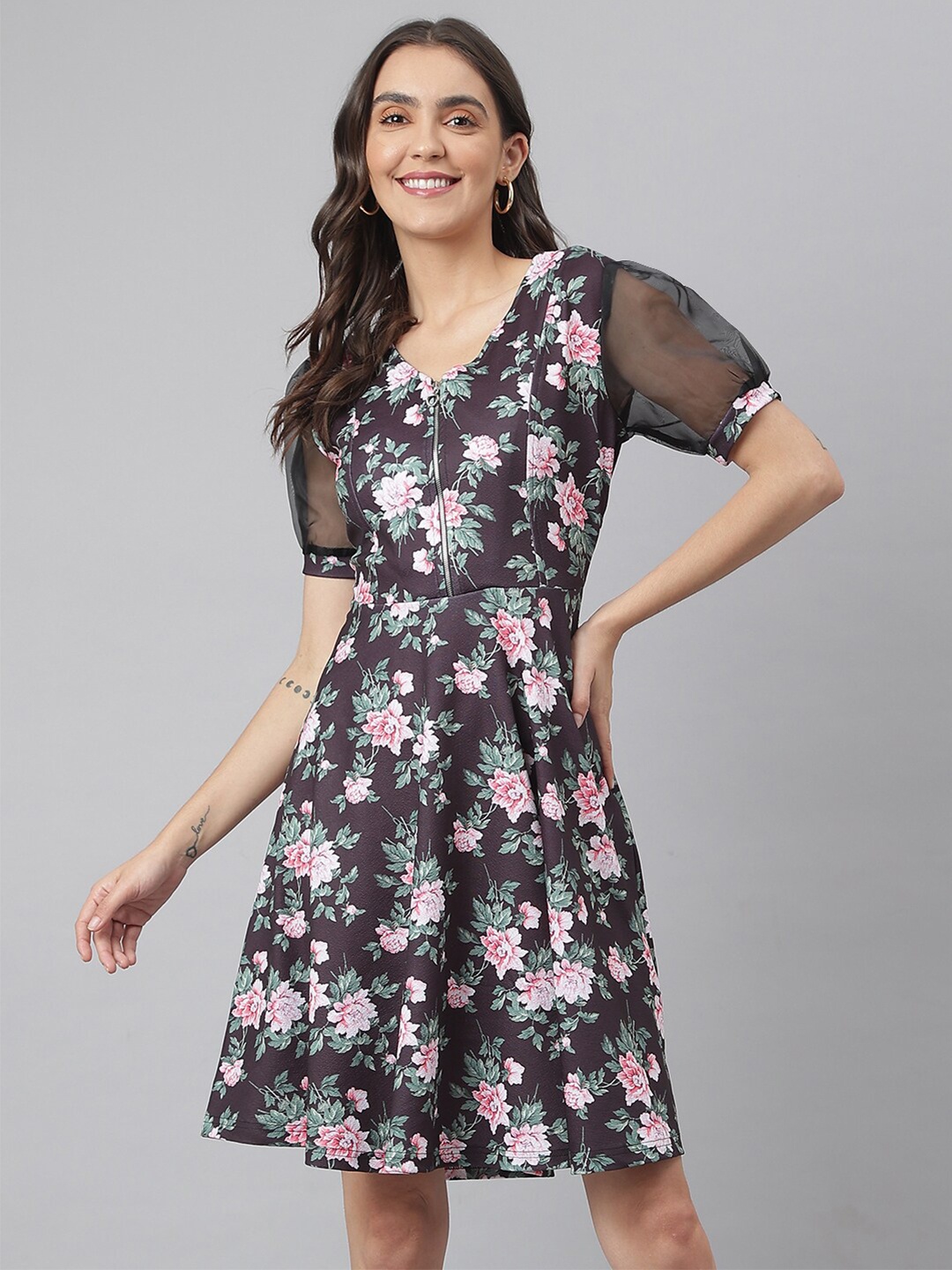 

Miss Grace Black & raisin Floral Dress