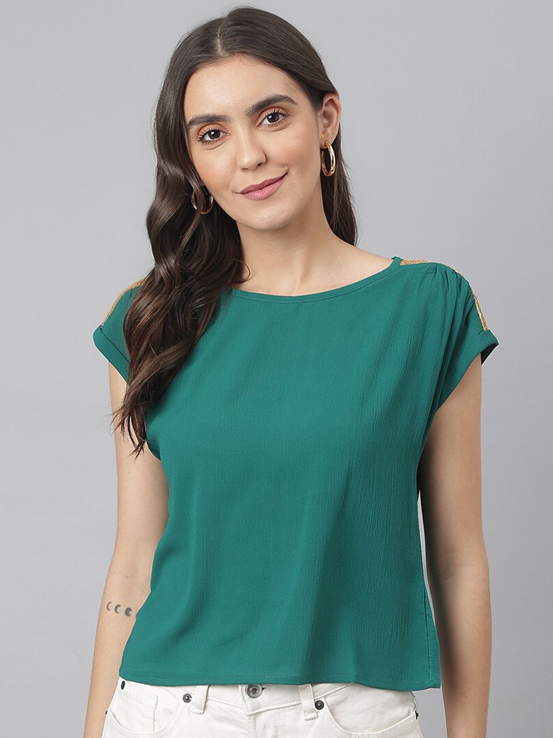 

Miss Grace Green Extended Sleeves Top
