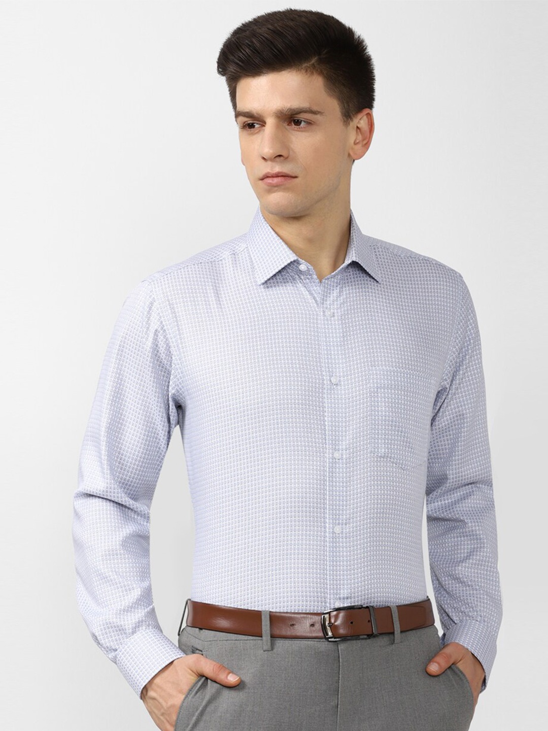 

Van Heusen Durapress Men Blue Checked Wrinkle Resistant & Easy Care Formal Shirt