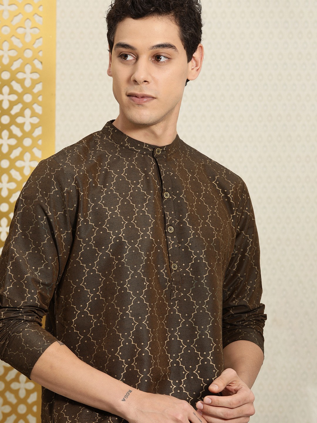 

House of Pataudi Men Coffee Brown & Gold-Toned Ethnic Motifs Printed Rozana Kurta