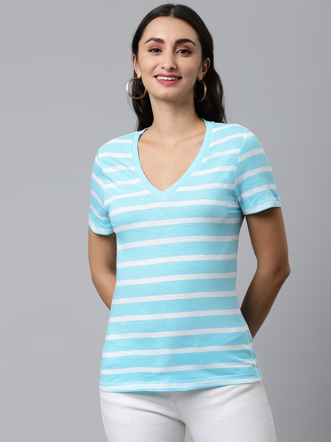 

kriatma Women Turquoise Blue & White Striped V-Neck T-shirt