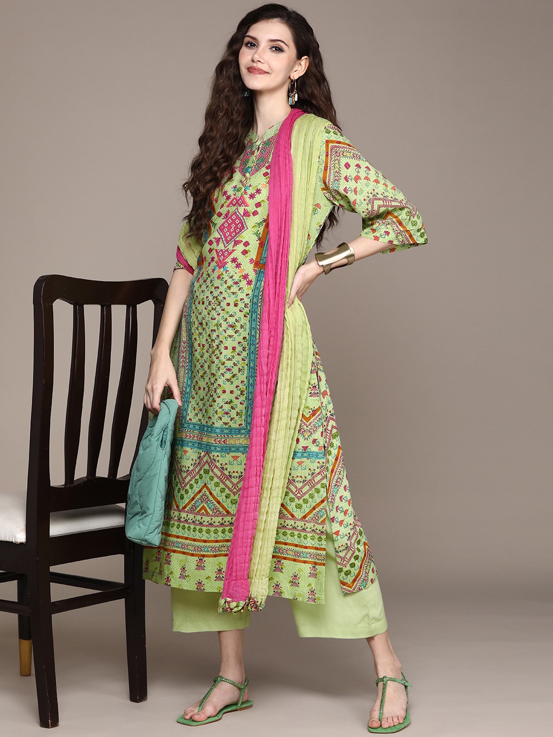 

aarke Ritu Kumar Women Green Printed Kurta with Trousers & With Dupatta