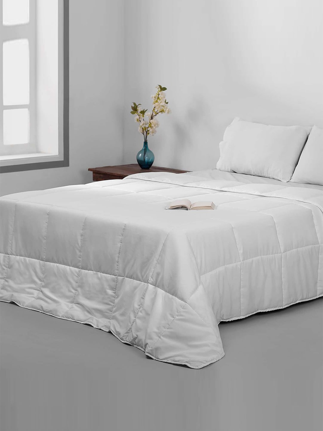 

Athome by Nilkamal Unisex White Blankets Quilts and Dohars