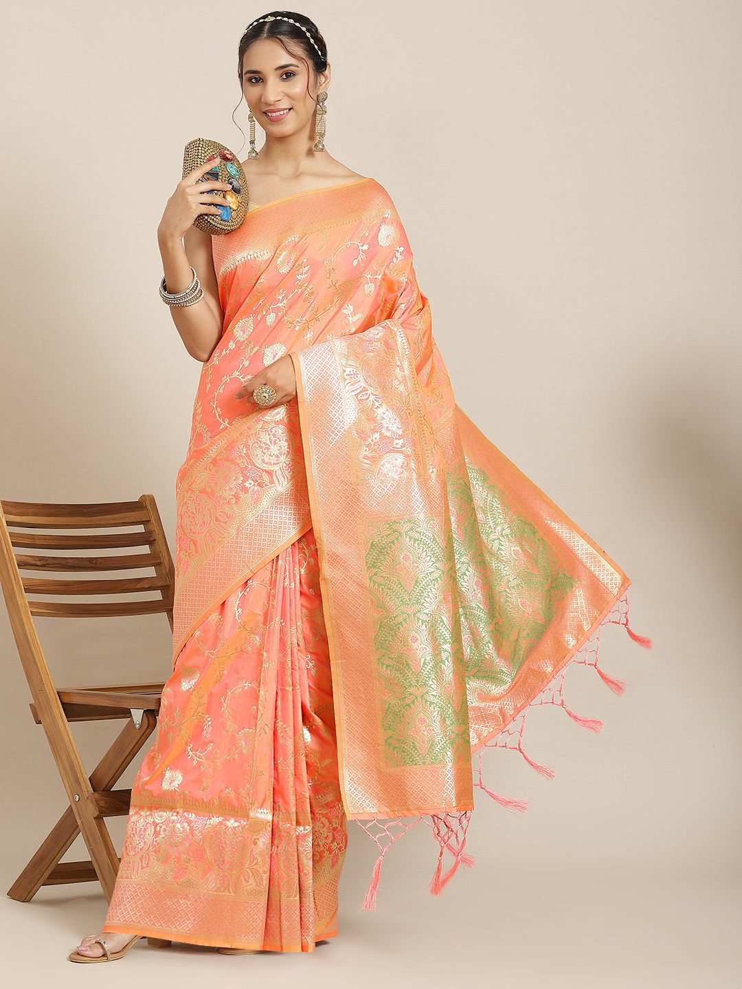 

Havida Sarees Peach-Coloured & Green Ethnic Motifs Zari Silk Blend Banarasi Saree
